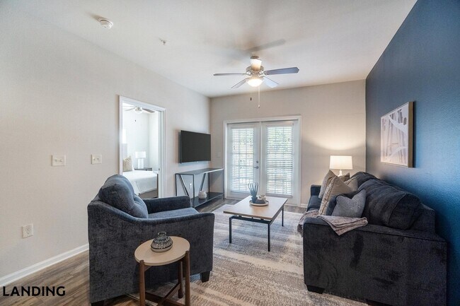 Foto del edificio - 655 W Mallard Creek Church Rd