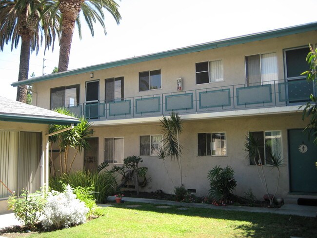 Building Photo - 4643 Kester Ave