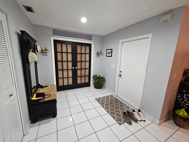 Building Photo - 4584 Holly Lake Dr