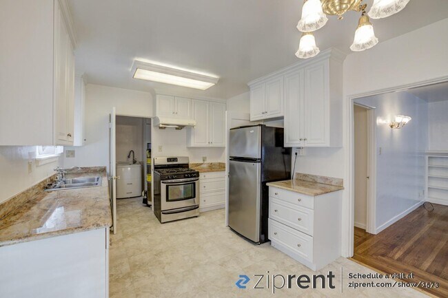 Foto del edificio - 876 Duncan St