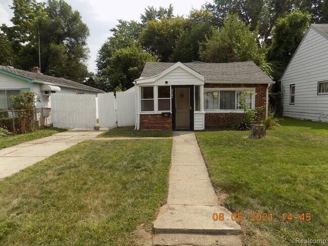 Building Photo - 2484 Waltz Ave