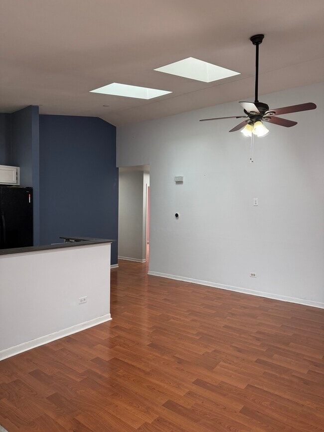 Foto del edificio - 3627 Linden Dr