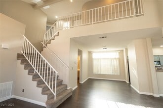 Building Photo - 7528 Holloran Ct