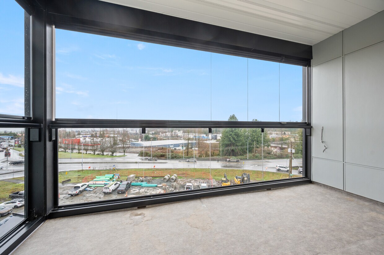 Building Photo - 34395 Gladys Ave