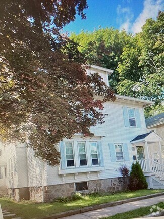 Building Photo - 17 Gertrude Rd