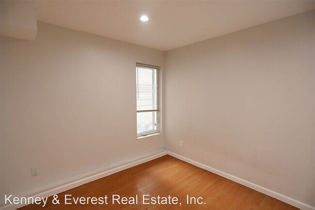 Building Photo - 2 br, 1 bath House - 1817 23rd Avenue