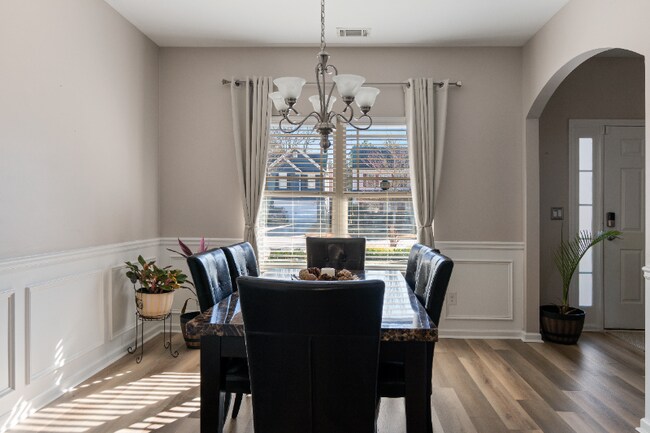 Building Photo - 5028 Manning Dr