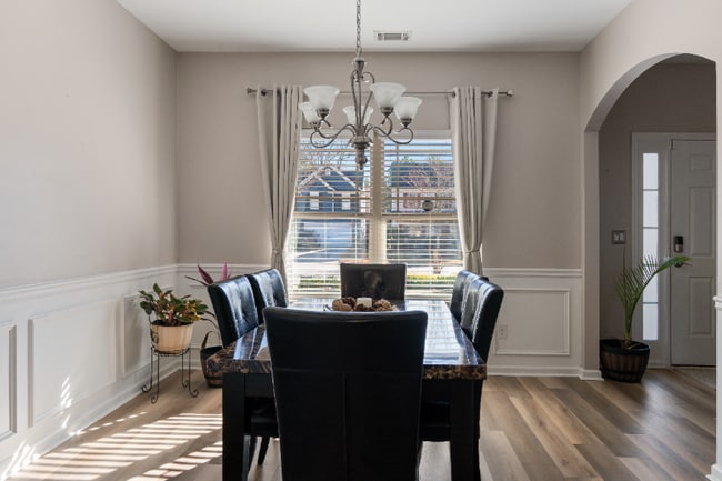 Foto del edificio - 5028 Manning Dr