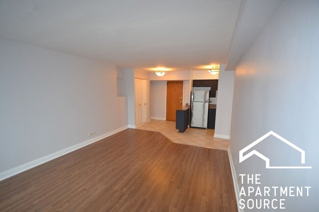 Building Photo - 4180 N Marine Dr