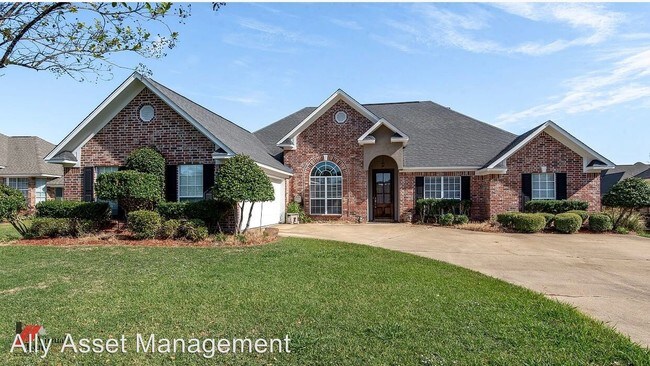 Building Photo - 4 br, 2.5 bath House - 2424 Bristol Ct.