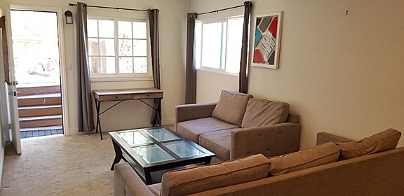 Foto del edificio - 354 S Mohler Dr