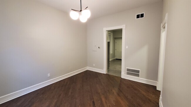 Foto del edificio - 2120 W Lyndale St