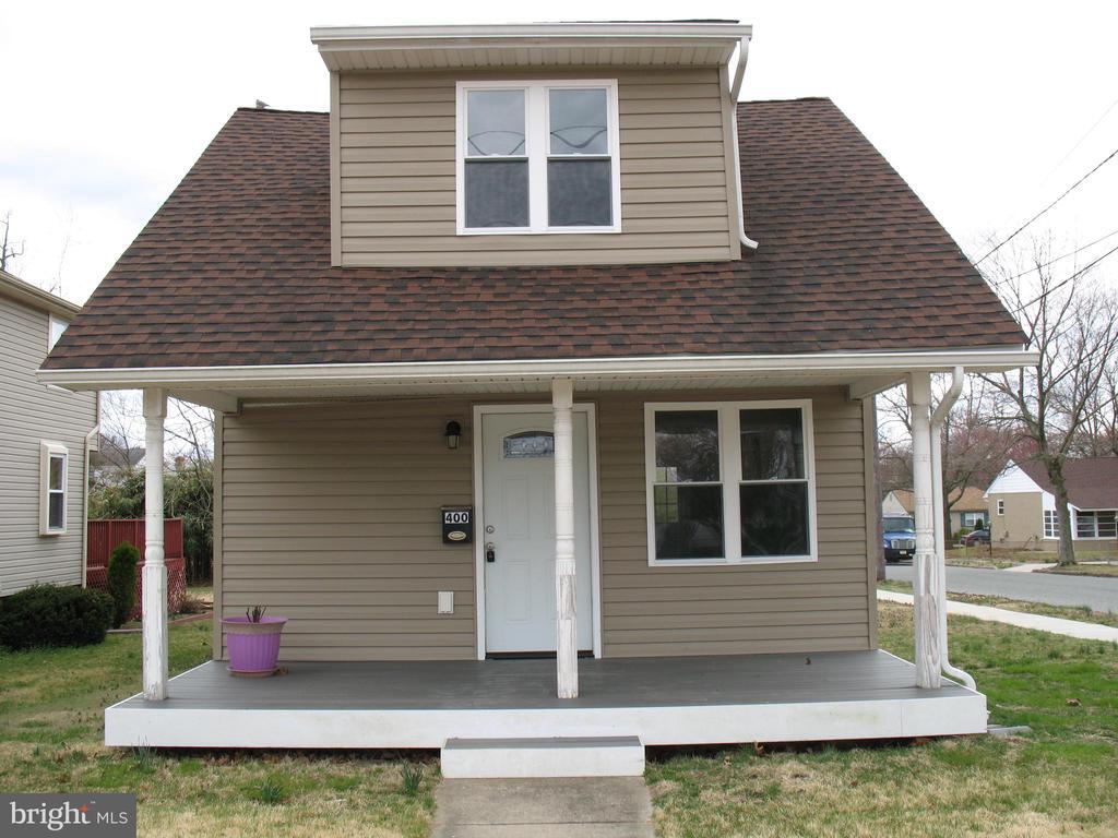 Foto principal - 400 Hessian Ave