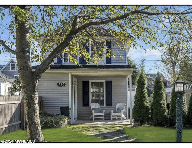 Foto principal - 745 20th Ave