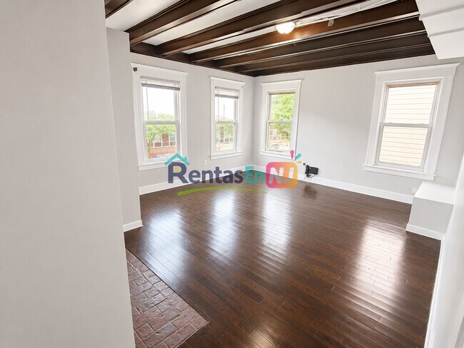 Foto del edificio - 58-60-60 Clinton Pl