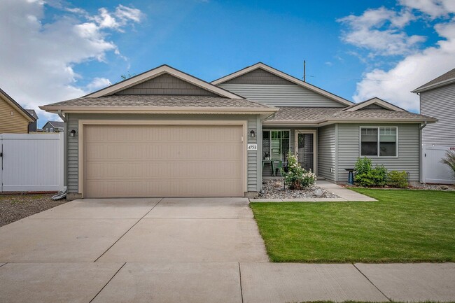 Foto del edificio - 3 bedroom home in Coeur dAlene