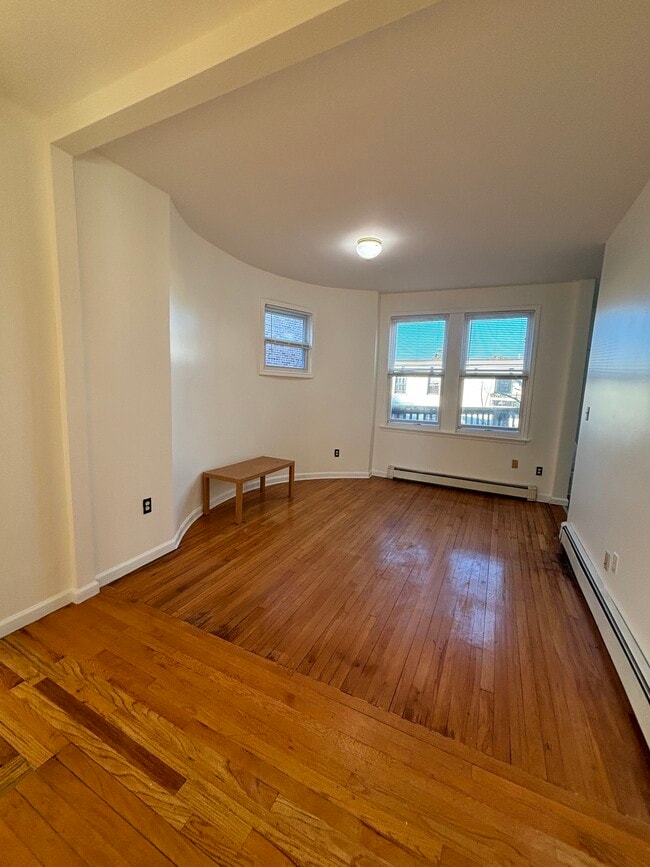 Building Photo - 1371 Commonwealth Ave