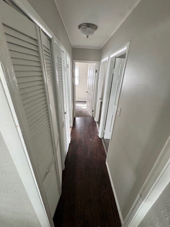 Foto del edificio - Spacious 3-Bedroom Single Family Home Avai...