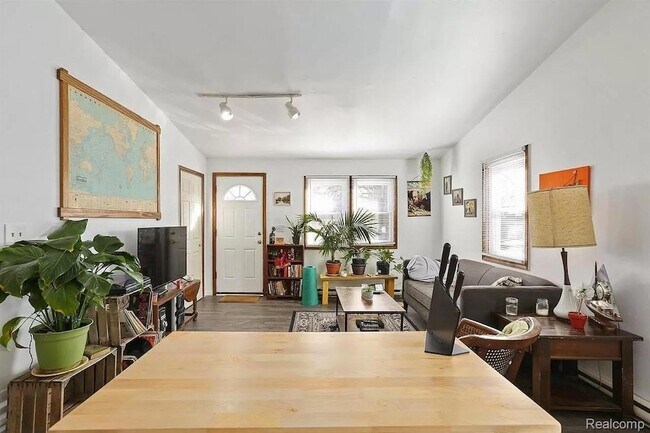 Foto del edificio - 219 N Prospect Rd