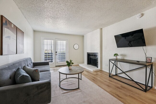 Foto del edificio - 2525 Thomason Cir
