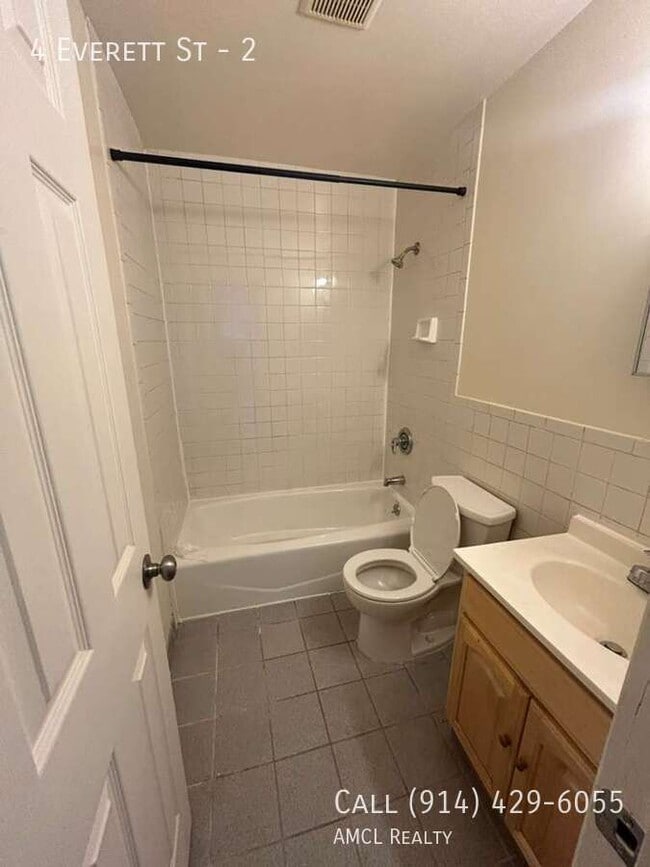 Building Photo - 4 Everett St