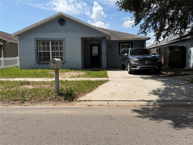 Building Photo - 2427 Camden Oaks Pl