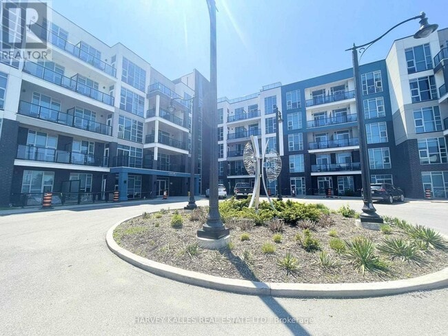 Building Photo - 10 Concord Pl