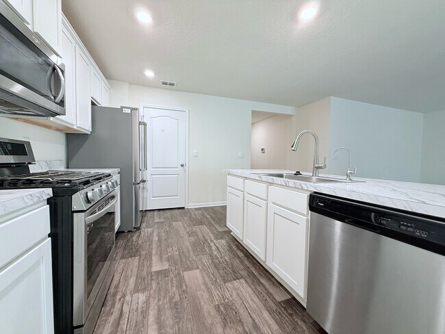 Building Photo - 313 Jarama Cir