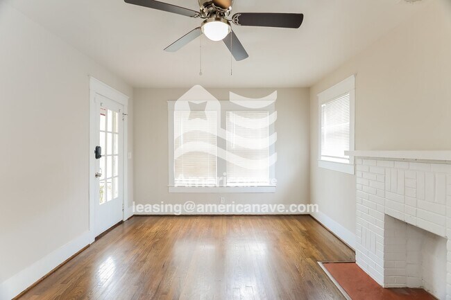 Foto del edificio - 118 Vines Ave