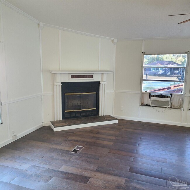 Foto del edificio - 1111 Mills Ave