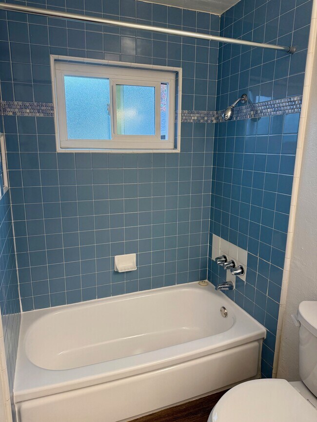 Foto del edificio - Olive Court Apartments