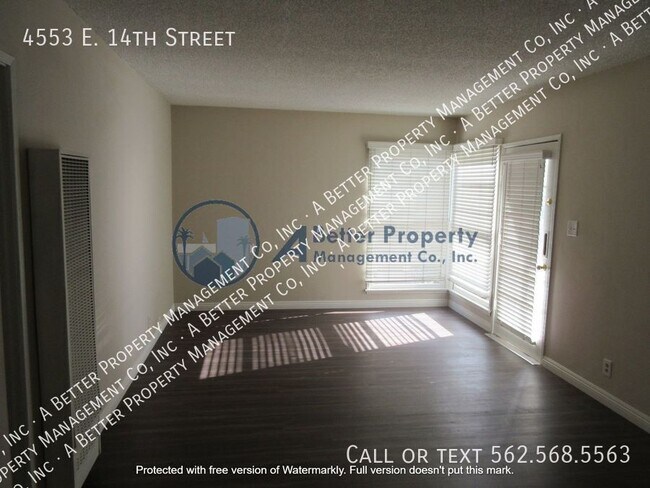 Foto del edificio - 4553 E 14th St