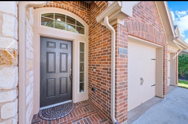 Foto del edificio - 26219 Mercy Moss Ln
