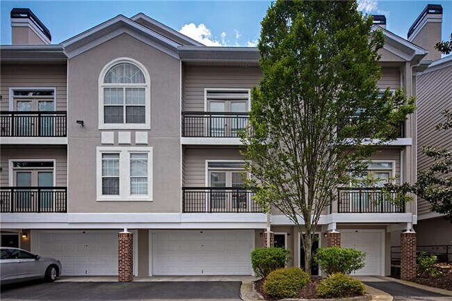 Foto del edificio - 4248 River Green Dr NW