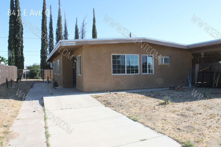 Primary Photo - 841 E Ave Q