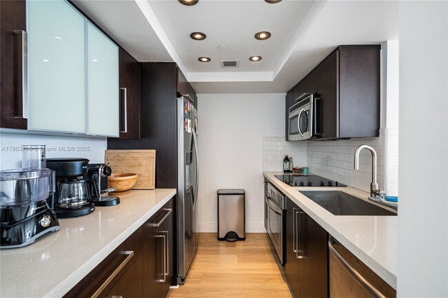 Photo - 1000 Meridian Ave Apartment