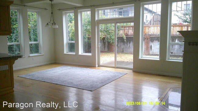 Building Photo - 4 br, 2.5 bath House - 4967 NW Lavender Ci...