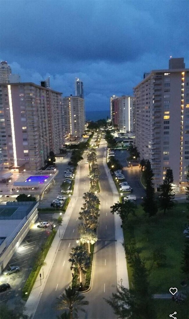 Foto del edificio - 290 174th St St