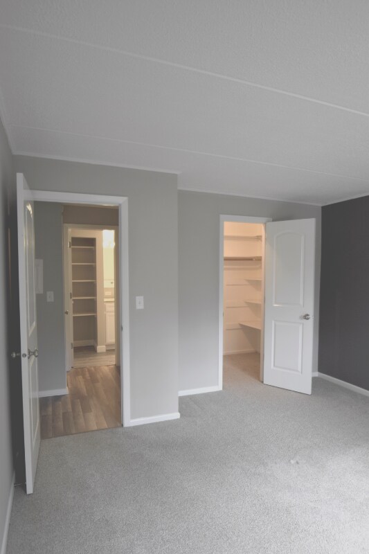 Photo - 15 E Maple St Apartment