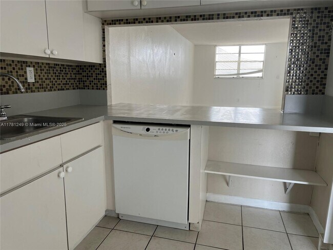 Foto del edificio - 2903 N Miami Beach Blvd