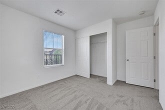Building Photo - 8685 Estrella Bonita Ct