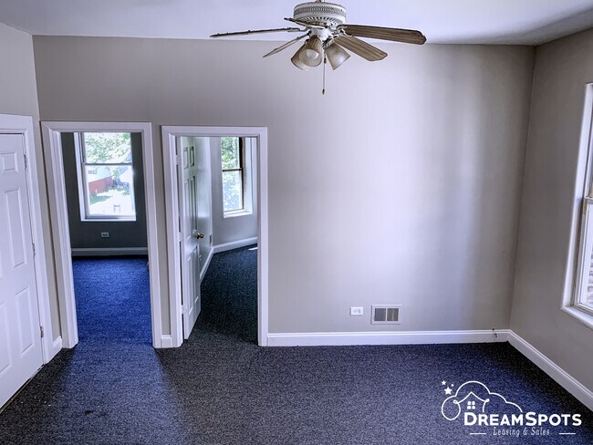 Foto del edificio - 6149 S Carpenter St