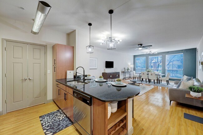 Building Photo - Save Up to $700 – Move-In Special!