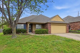 Building Photo - 11906 S Juniper Ct