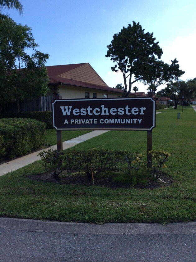 4383 Woodstock Dr, West Palm Beach, FL 33409 Townhome Rentals in West