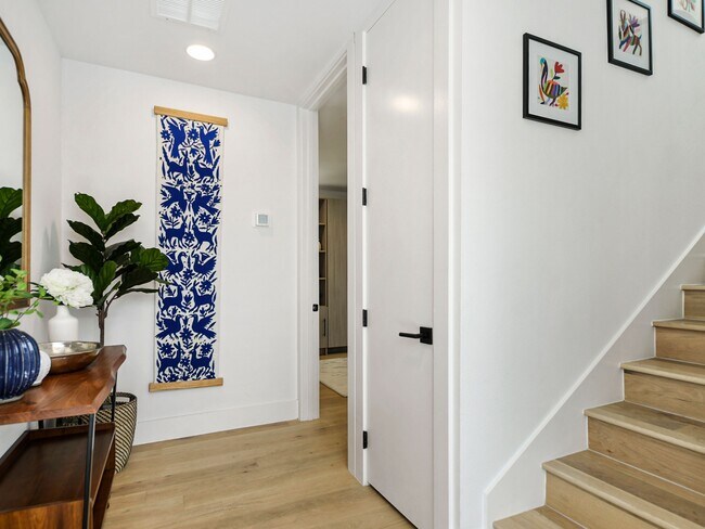 Foto del edificio - 3406 E 17th St