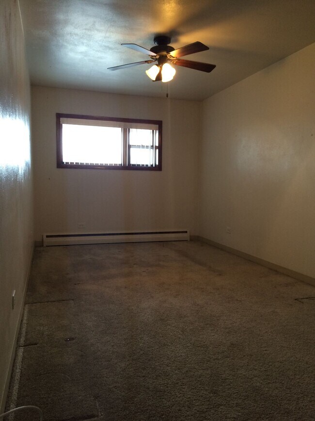 Building Photo - 1641 Hervey Ave
