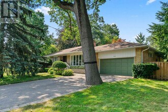 Building Photo - 1520 Camelford Rd