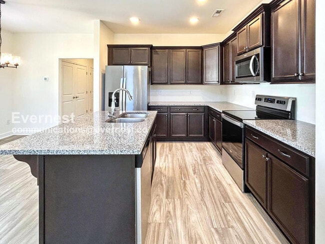 Building Photo - 799 Coopers Wy