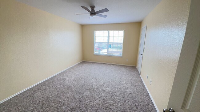 Foto del edificio - 3207 Hereford Ln
